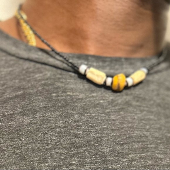 ๐ฏ Authentic West African Beaded Necklace Made in Benin - Picture 5 of 5